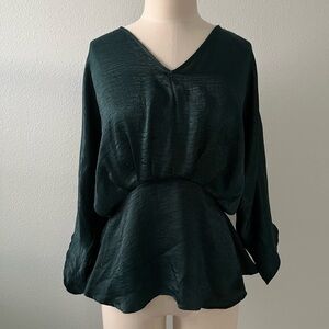 Gilli Emerald Green V-Neck Blouse